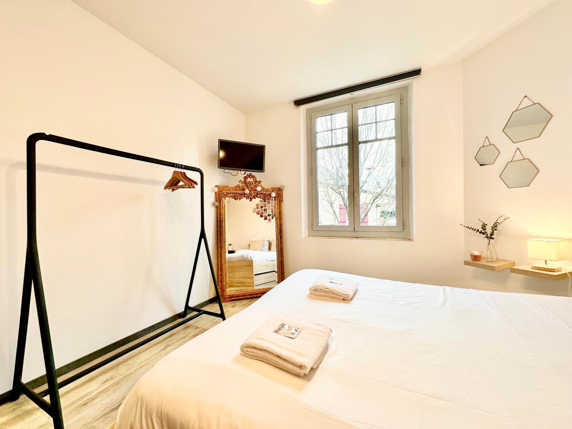 Le Saint Roch - Hyper Centre - Clim - Cosy - Renove Διαμέρισμα Mont-de-Marsan Εξωτερικό φωτογραφία